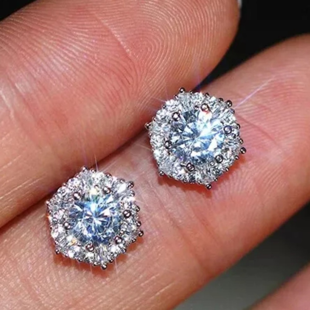 ✨Silver Diamond Hexagon Stud Earrings✨